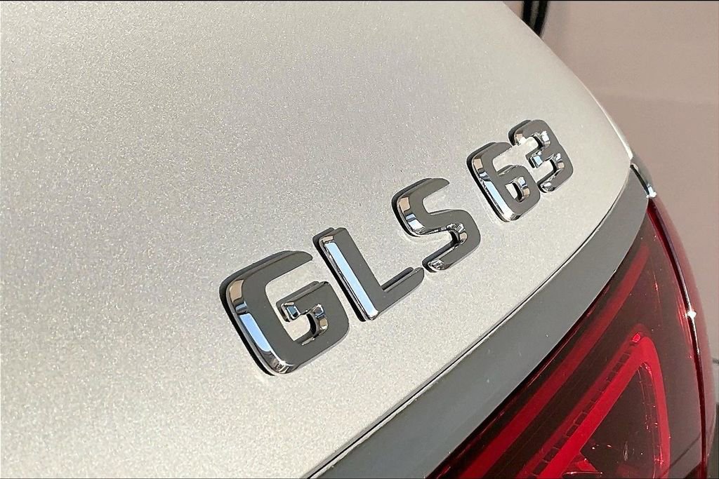 Used 2023 Mercedes-Benz GLS 63 AMG 4MATIC image 32