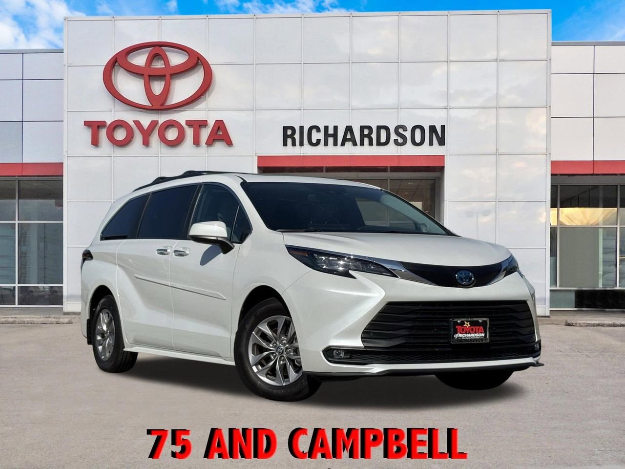 Used 2025 Toyota Sienna XLE w/ XLE Plus Package