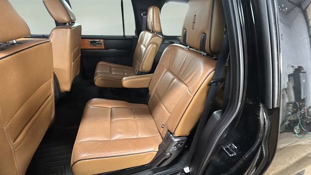 Used 2013 Lincoln Navigator L 4WD image 13