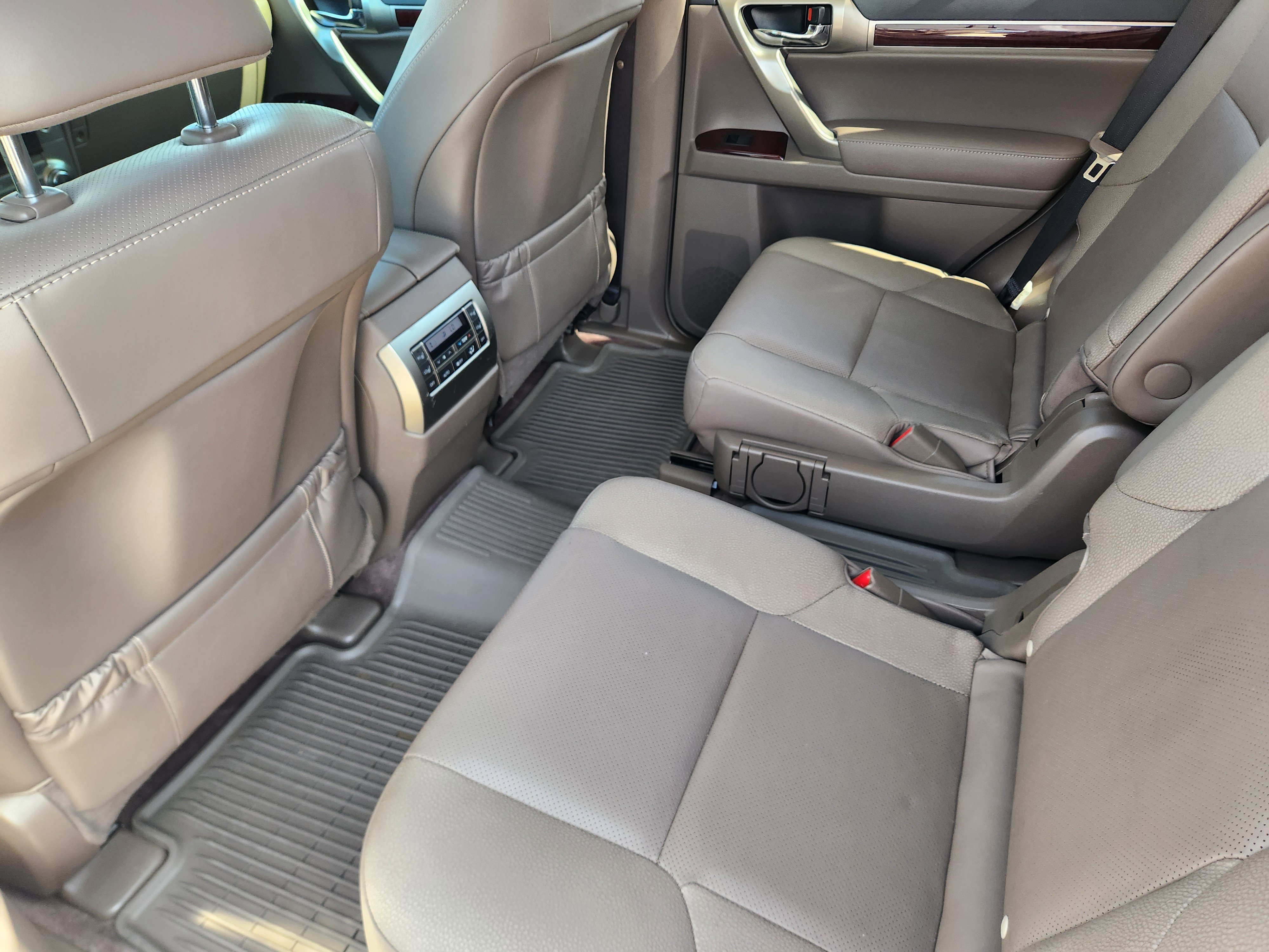 Used 2019 Lexus GX 460 Premium image 38