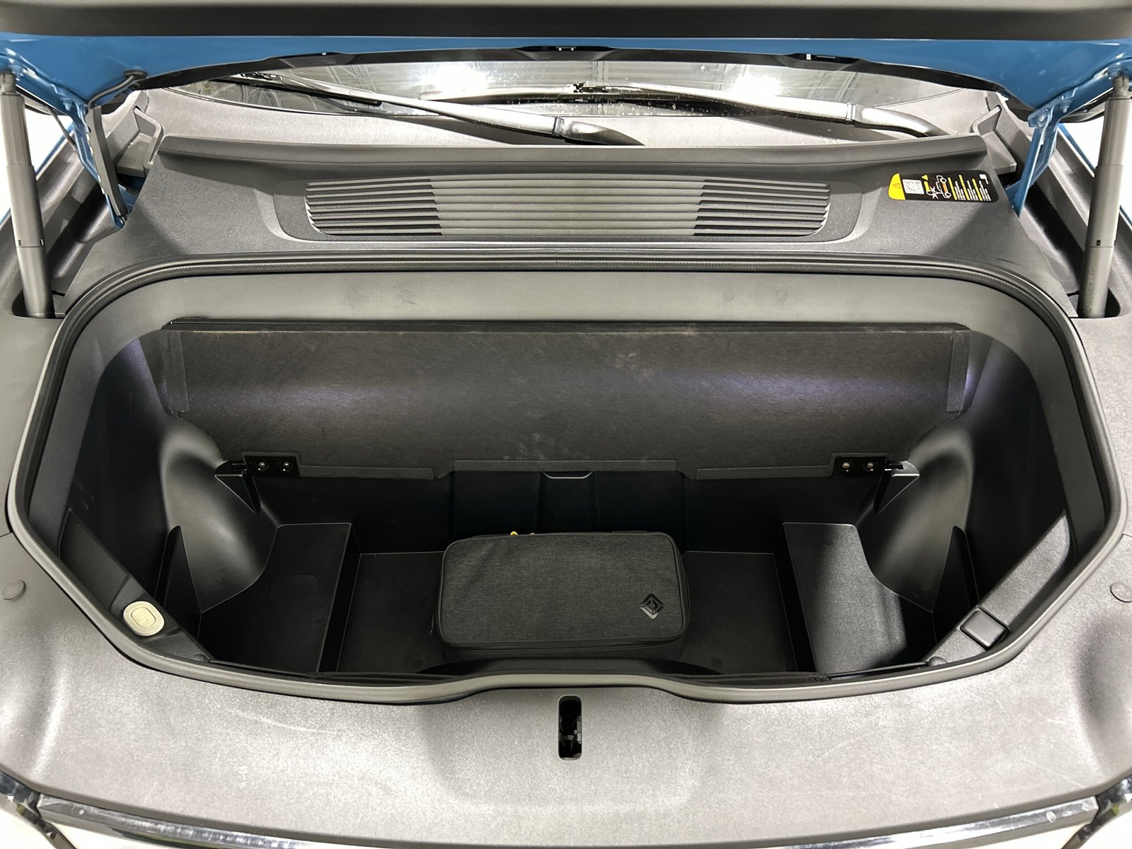 Used 2022 Rivian R1T Launch Edition AWD/4WD image 14