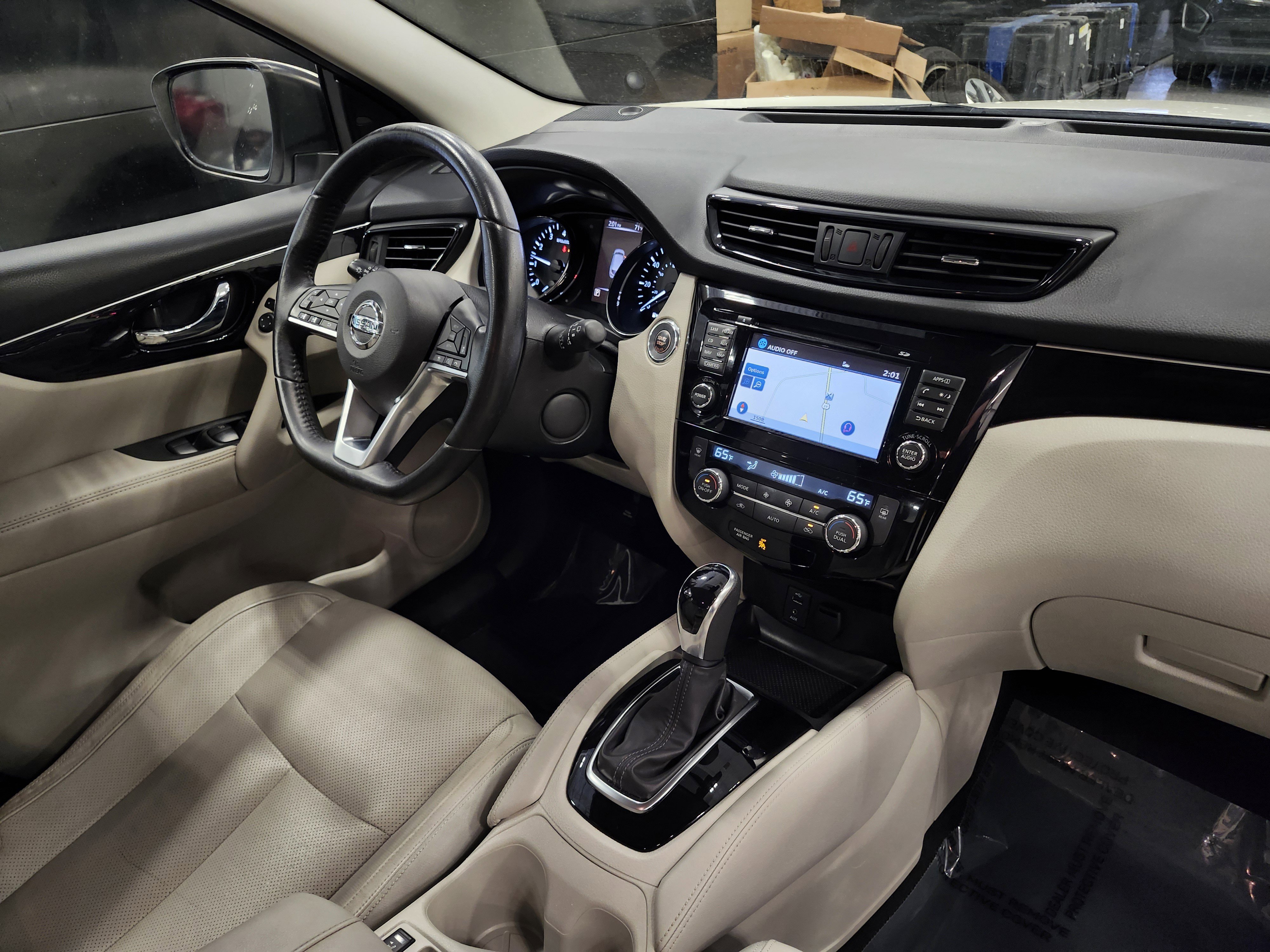 Used 2018 Nissan Rogue Sport SL w/ SL Premium Package image 4