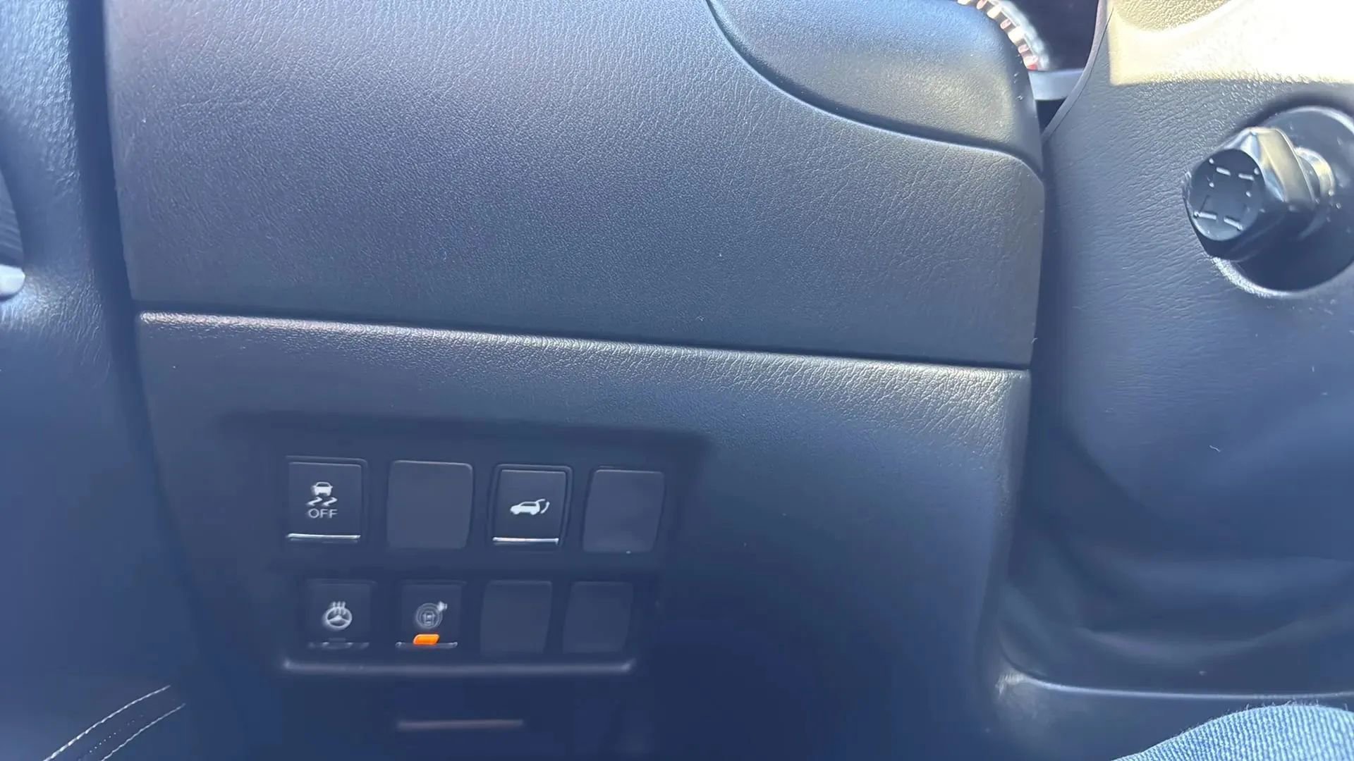 Used 2019 INFINITI QX60 Luxe w/ Essential Package image 15