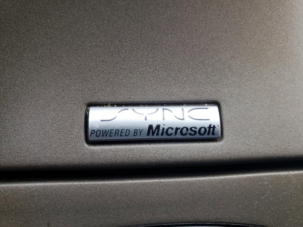 Used 2014 Lincoln MKX FWD w/ Walnut Swirl Wood Package image 26