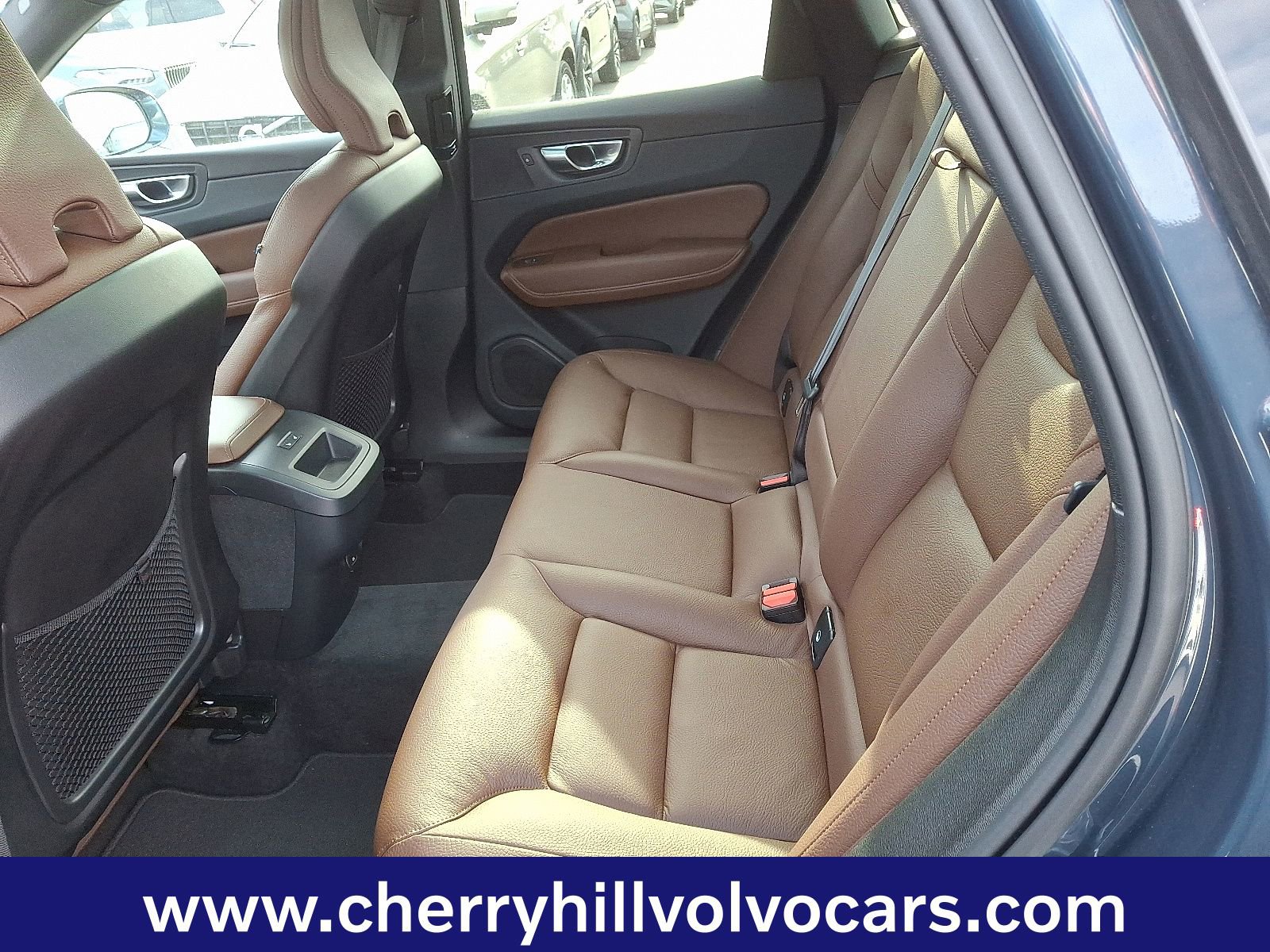 Certified 2023 Volvo XC60 B5 Plus image 11