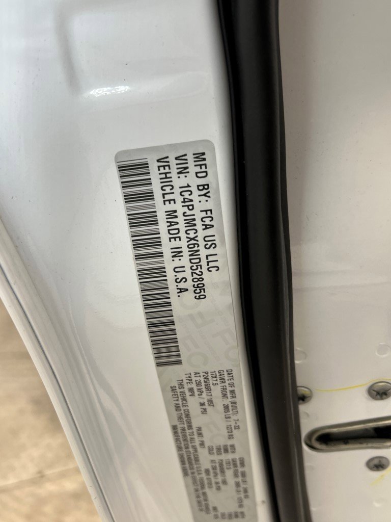 Used 2022 Jeep Cherokee Latitude w/ Sun & Sound Group image 50