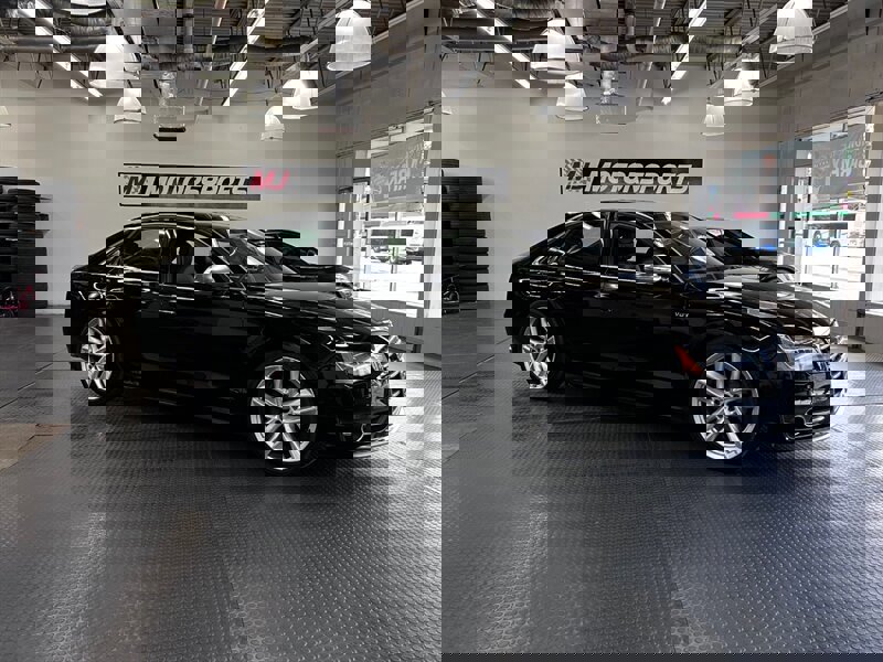 Used 2014 Audi S8 image 10