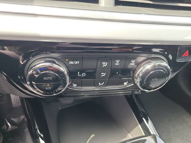 New 2026 Chevrolet Trax LT w/ Midnight Edition FWD image 30