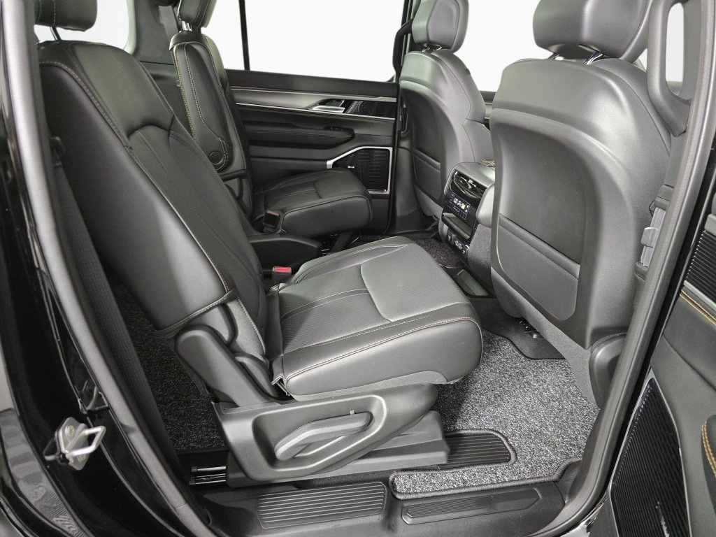New 2026 Jeep Grand Wagoneer 4WD image 45