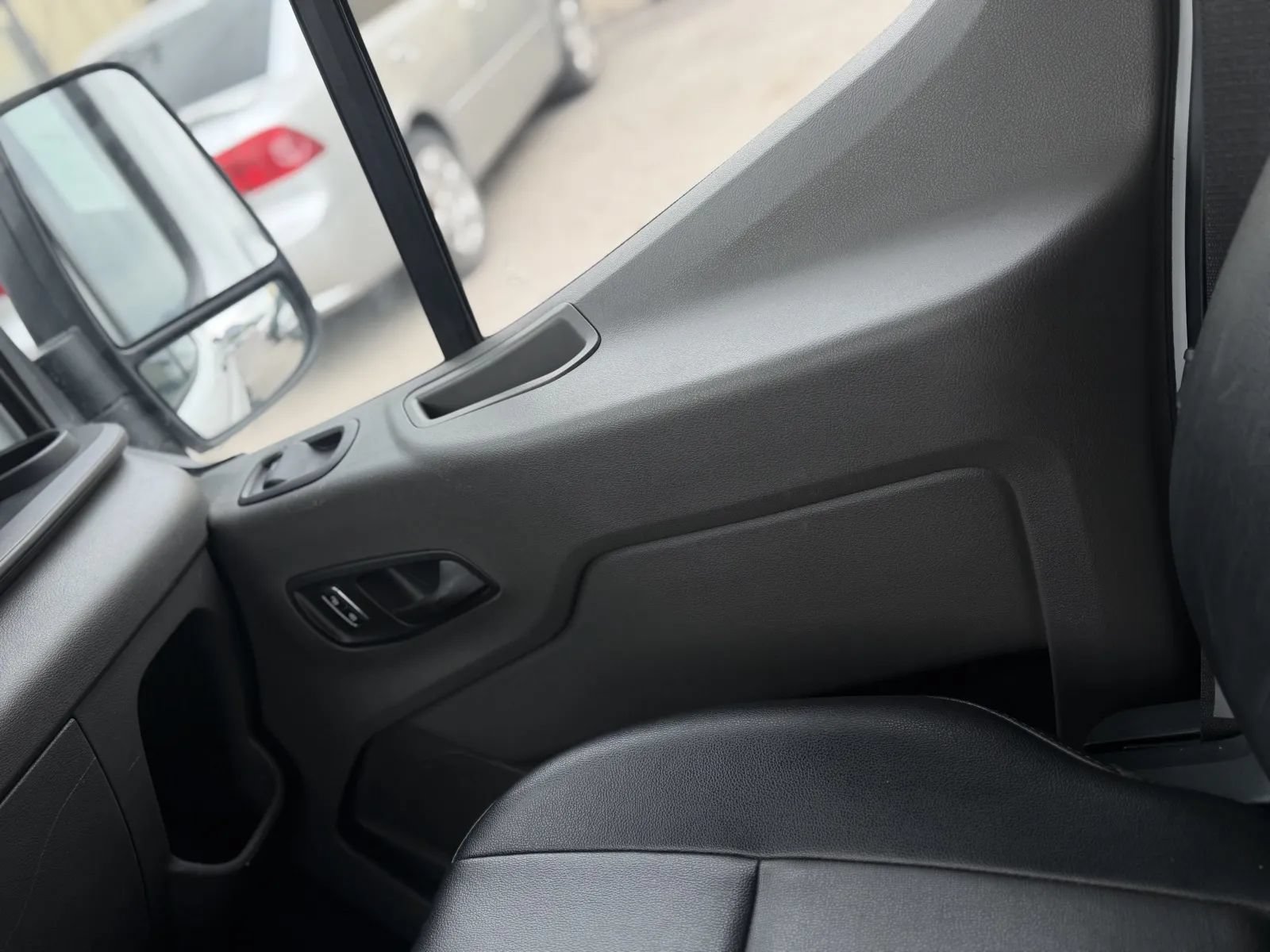 Used 2020 Ford Transit 350 XLT AWD/4WD image 34