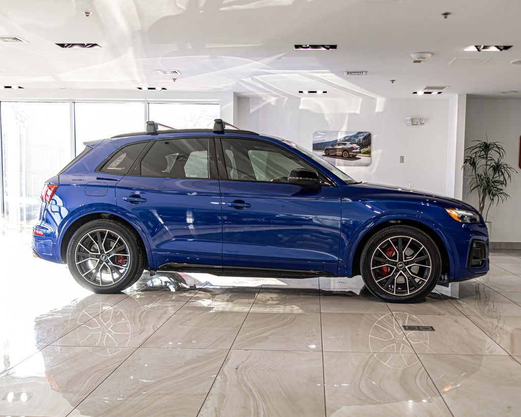 Used 2025 Audi SQ5 Premium Plus w/ Premium Plus Package image 10