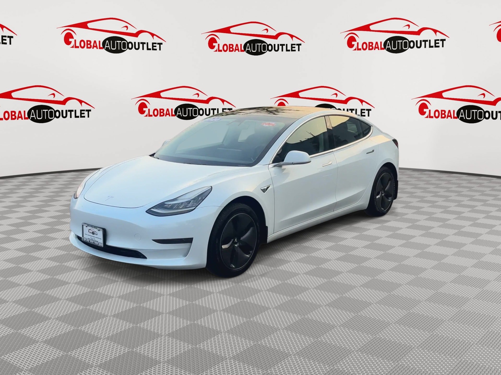 Used 2020 Tesla Model 3 Standard Range RWD image 4