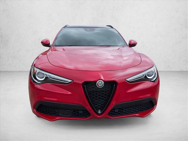 Used 2023 Alfa Romeo Stelvio Sprint RWD image 2