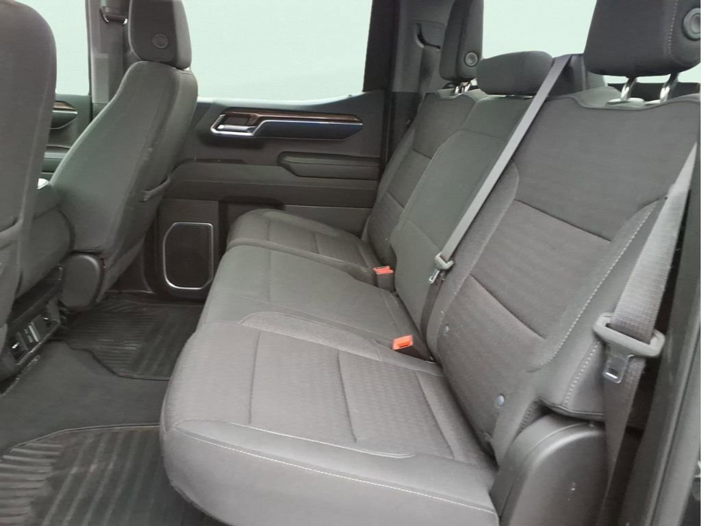 Used 2024 Chevrolet Silverado 1500 LT image 13