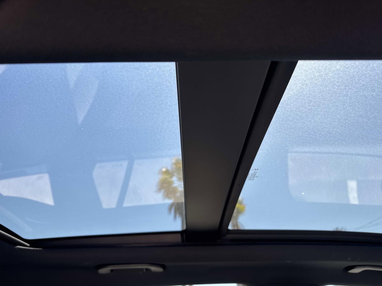 Used 2024 Mercedes-Benz GLC 300 4MATIC image 10