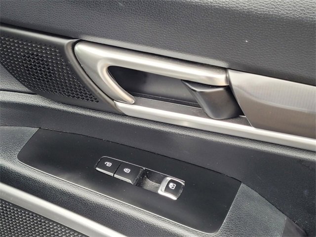 Used 2024 Kia Telluride S image 11