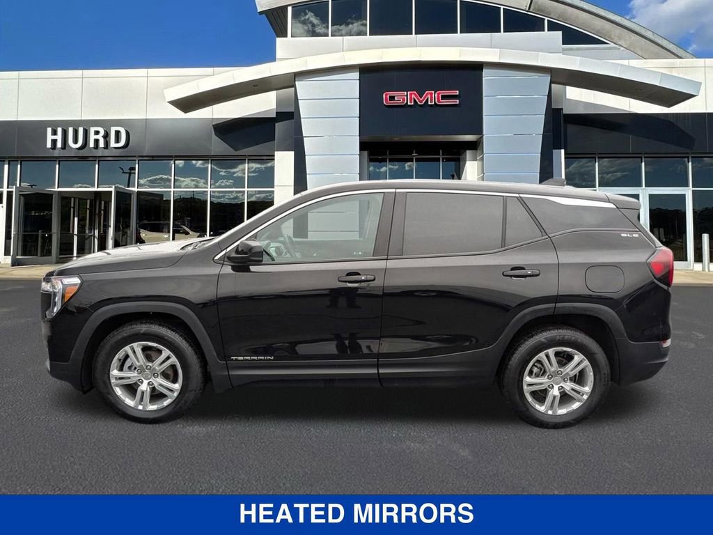Used 2024 GMC Terrain SLE image 7