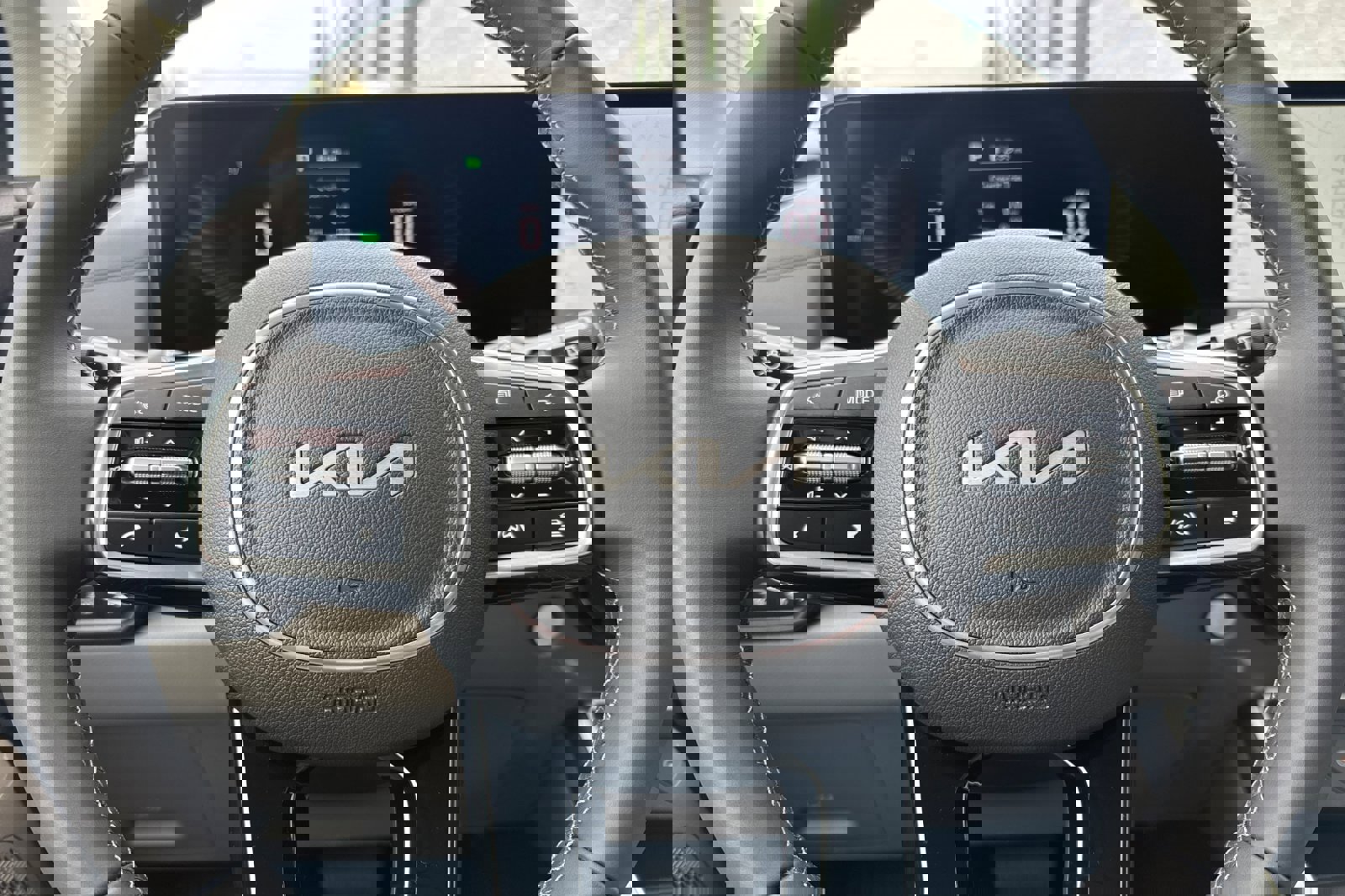 New 2026 Kia Carnival EX image 25