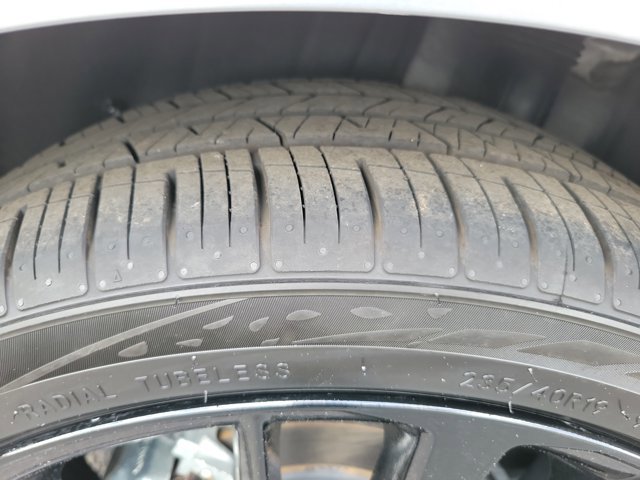 Used 2023 Toyota Camry XSE FWD image 9