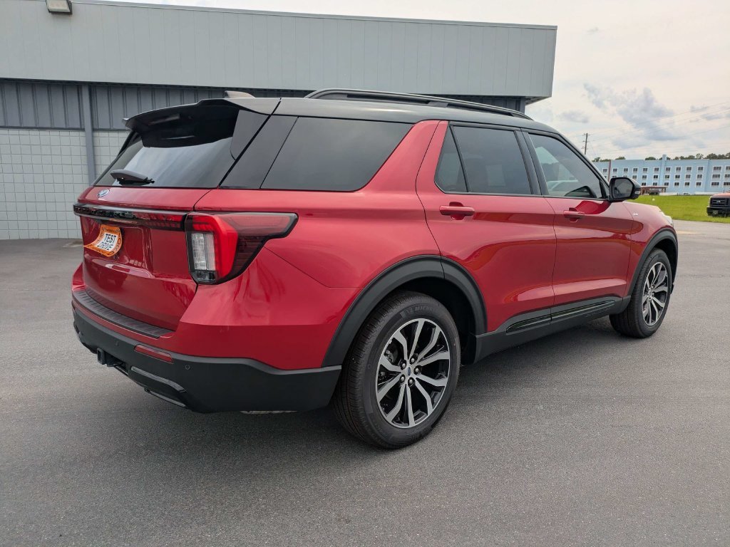 New 2025 Ford Explorer ST-Line w/ Premium Package RWD image 27