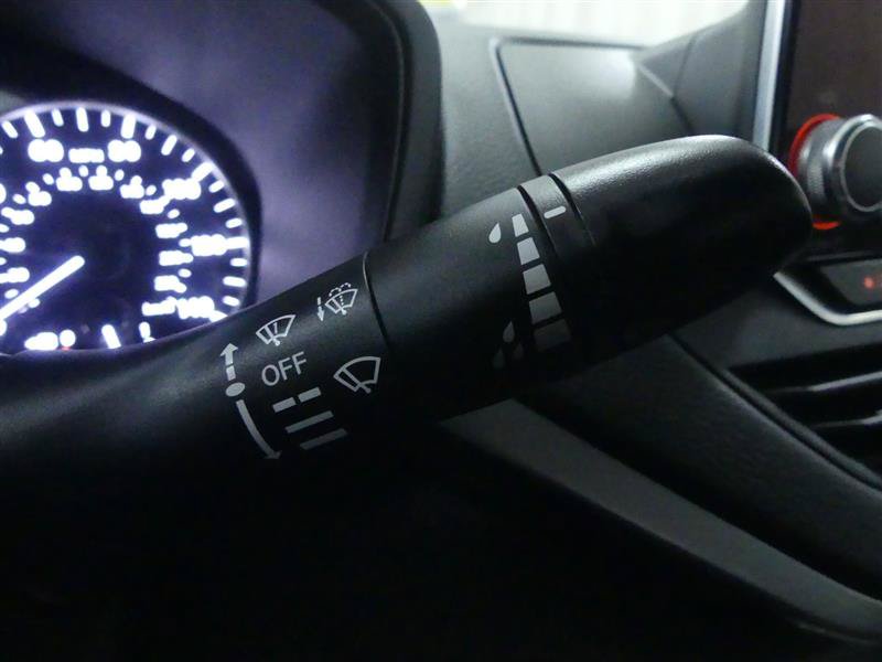 Used 2020 Nissan Altima 2.5 S AWD/4WD image 18