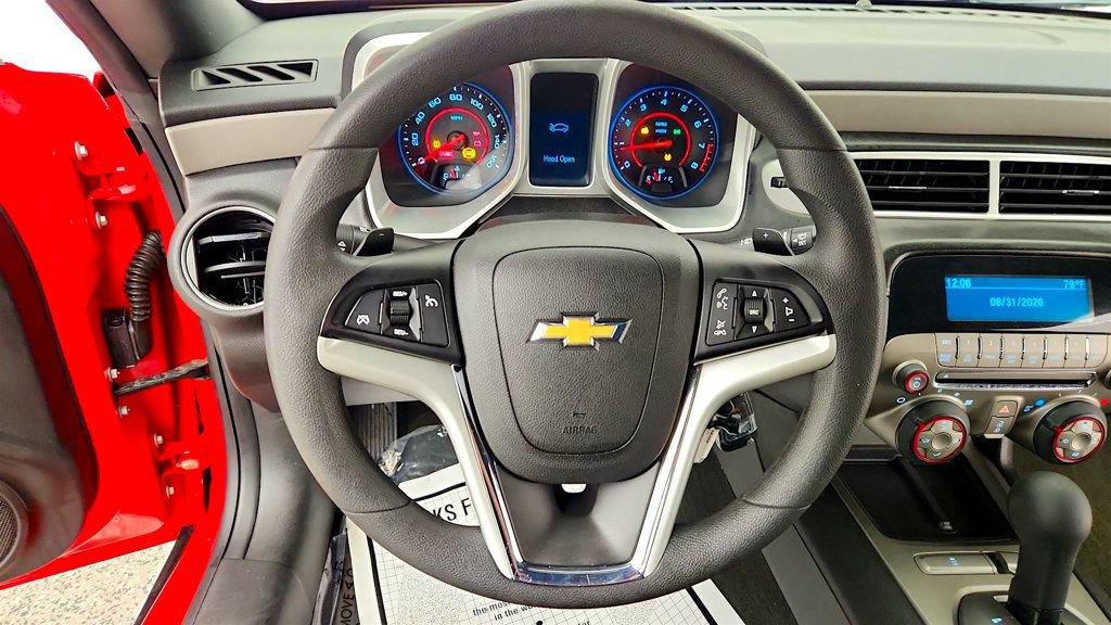 Used 2015 Chevrolet Camaro LS RWD image 13