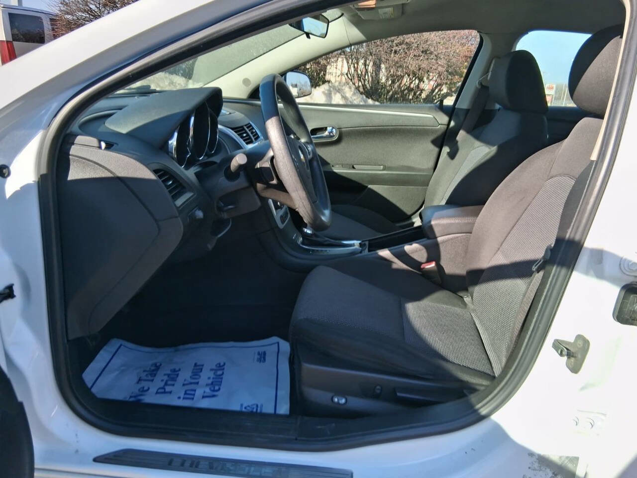 Used 2010 Chevrolet Malibu LT FWD image 10