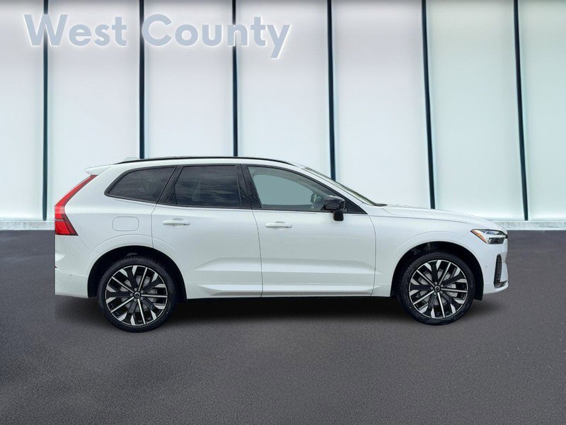 New 2026 Volvo XC60 B5 Ultra w/ Climate Package AWD/4WD image 2