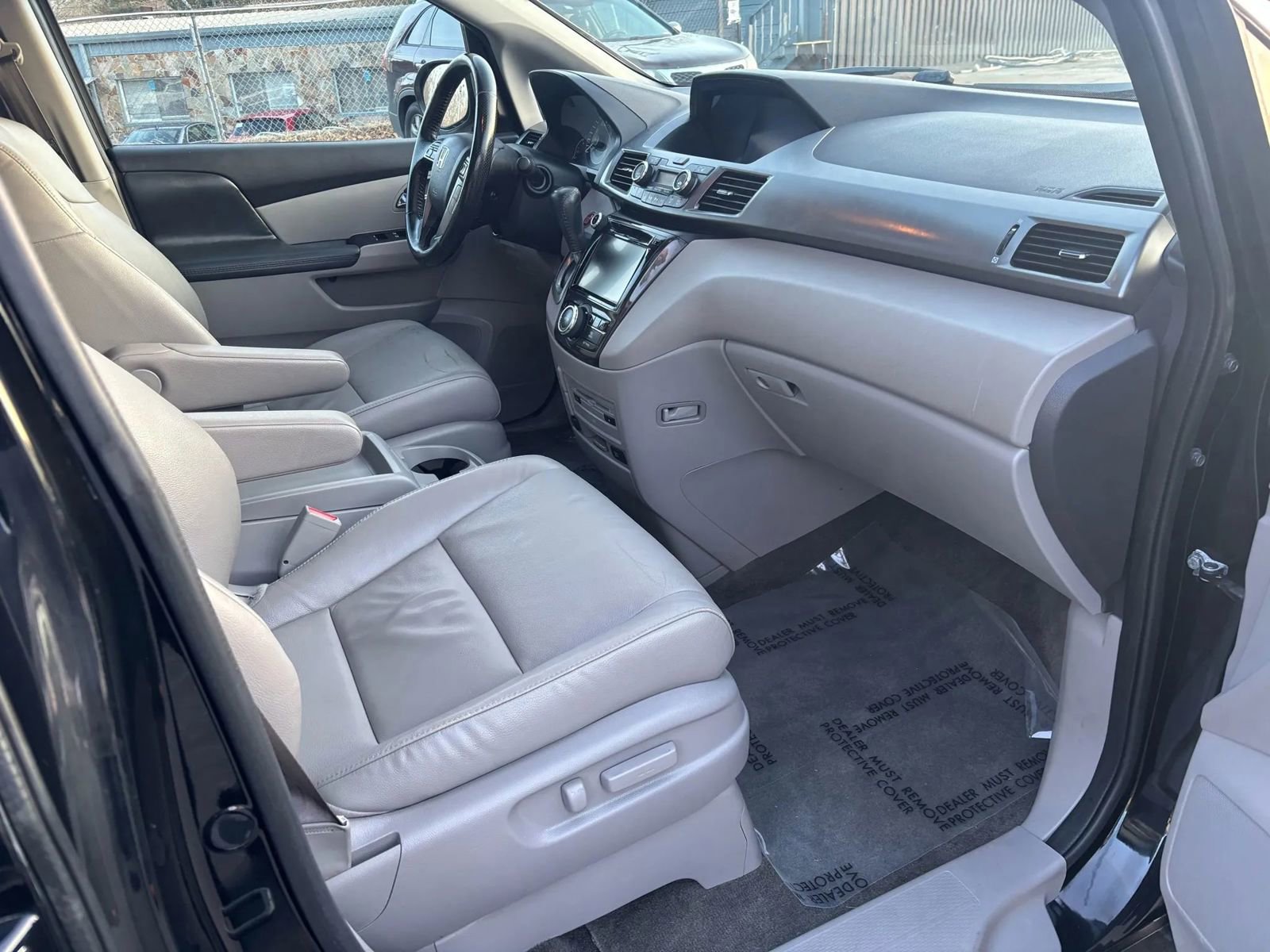 Used 2015 Honda Odyssey Touring image 18