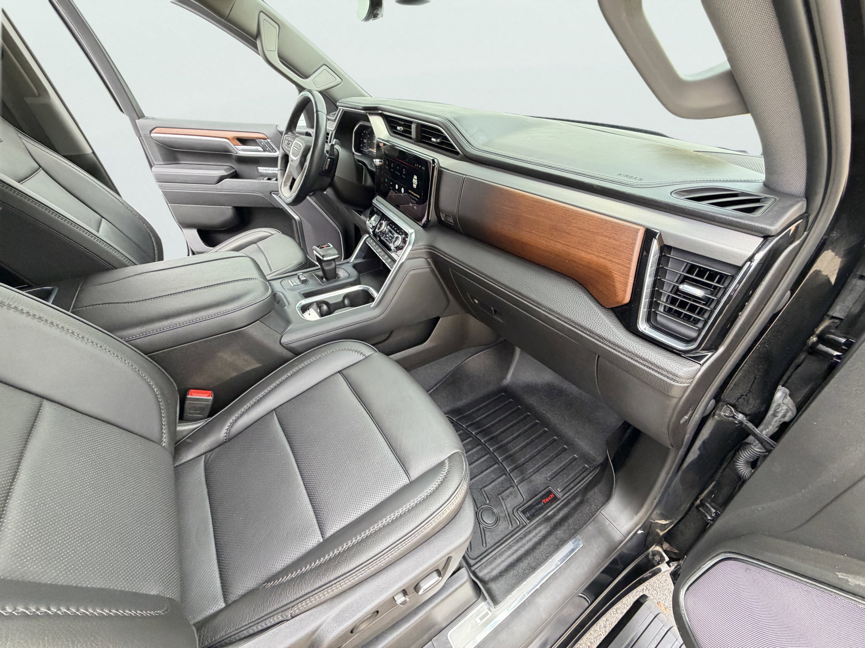 Used 2023 GMC Sierra 1500 Denali w/ Technology Package image 32