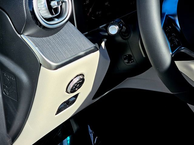 New 2026 Mercedes-Benz GLC 300 4MATIC image 16