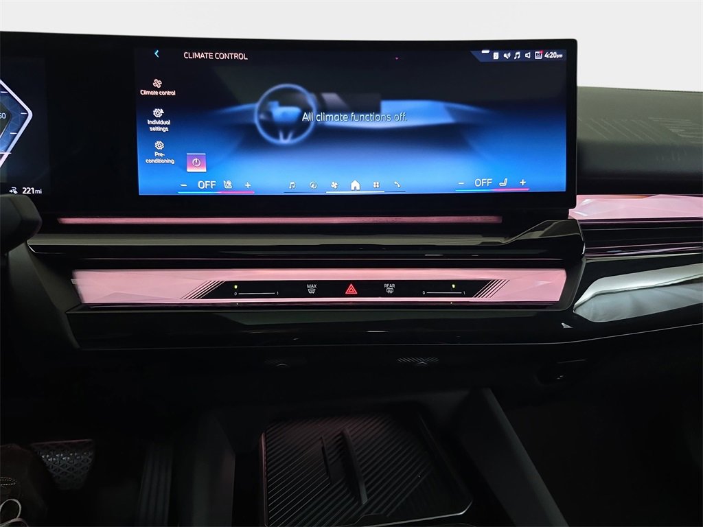 Used 2025 BMW i5 xDrive40 w/ Premium Package image 23