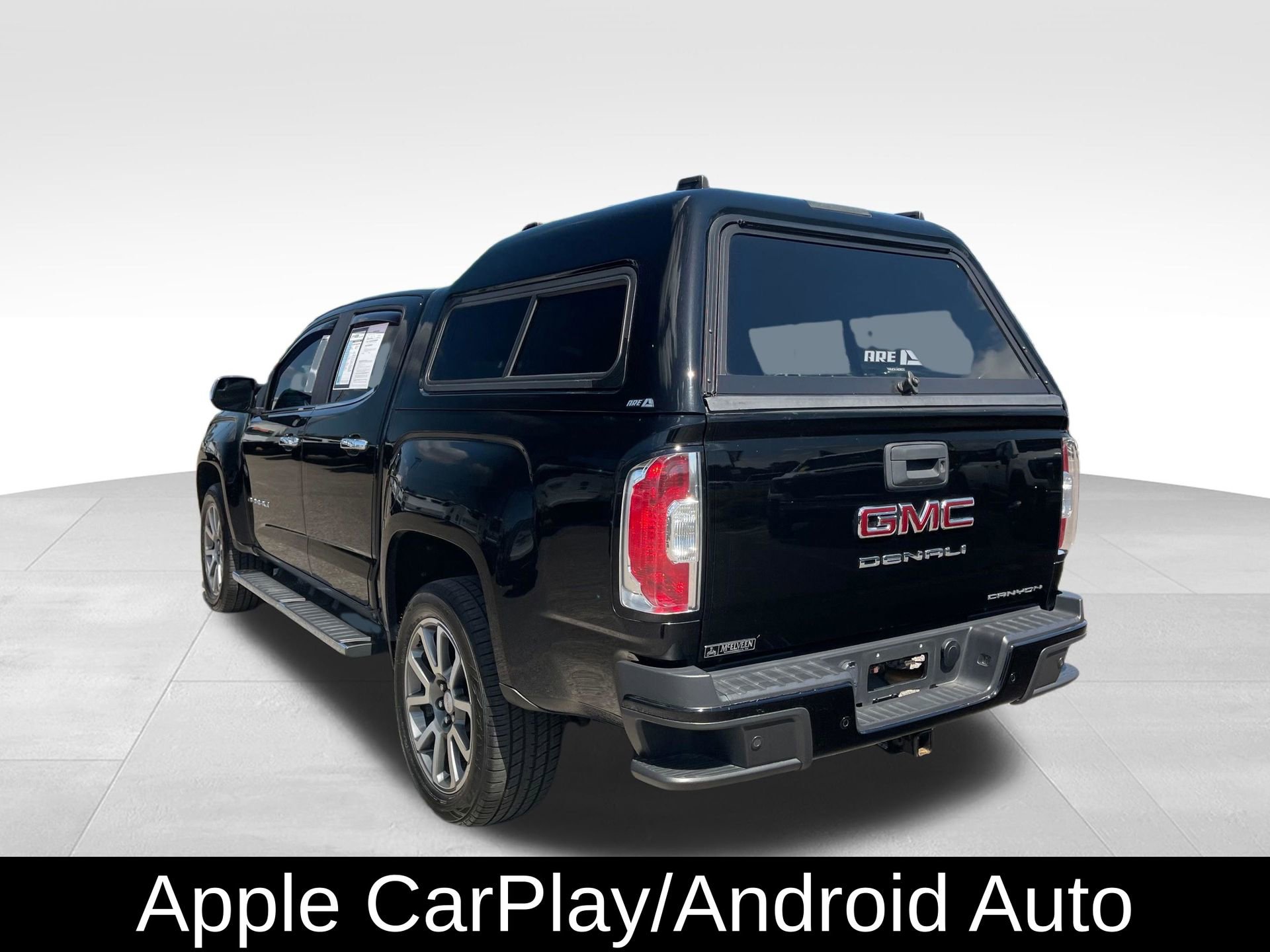 Used 2021 GMC Canyon Denali image 8