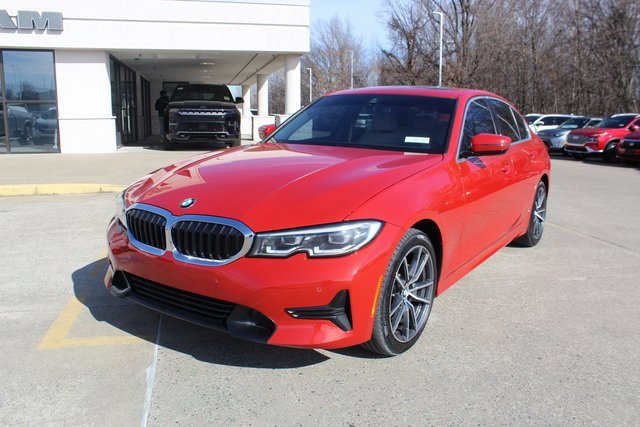 Used 2021 BMW 330i Sedan w/ Convenience Package video 1