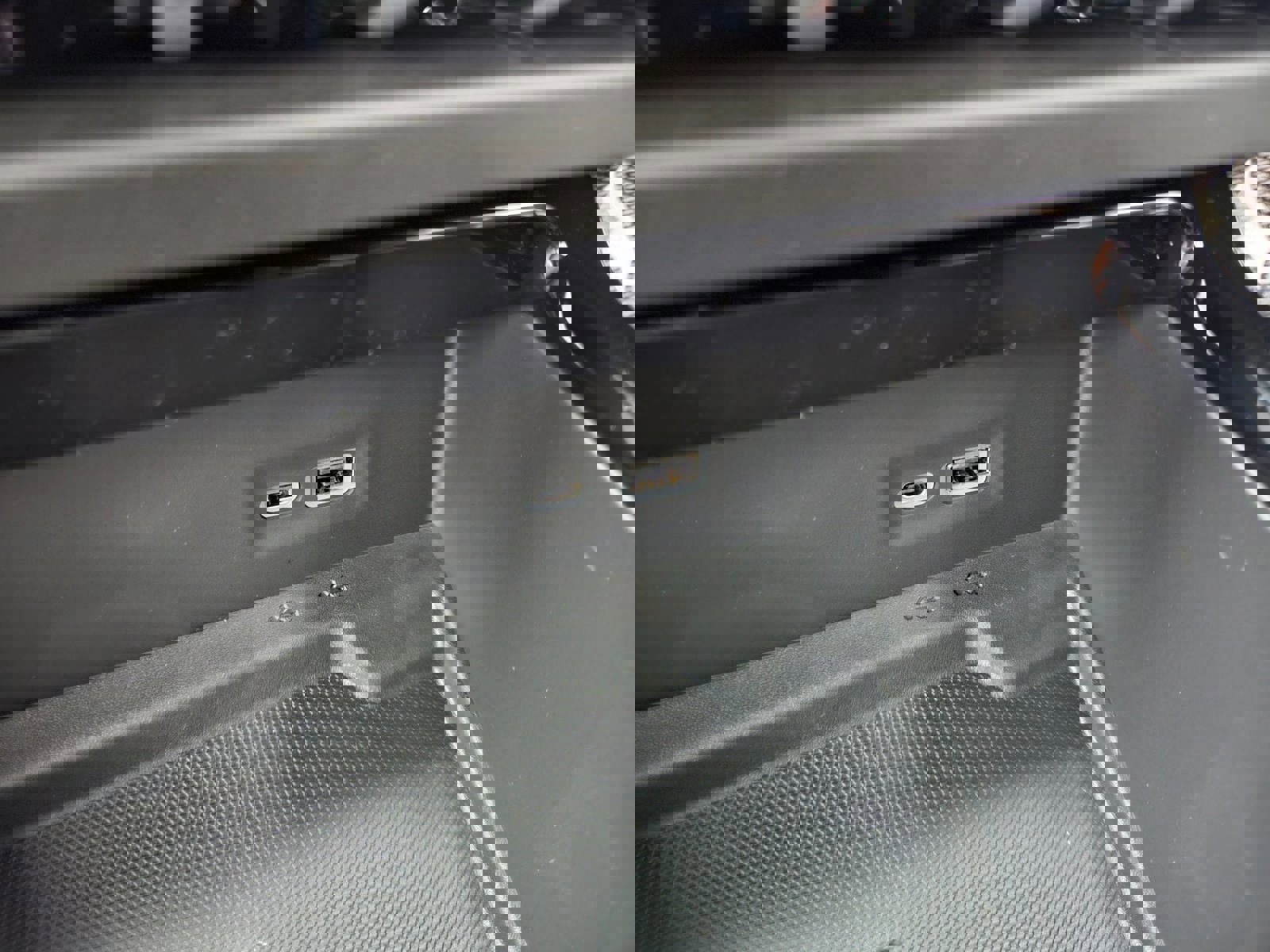 New 2026 GMC Yukon XL Elevation image 19