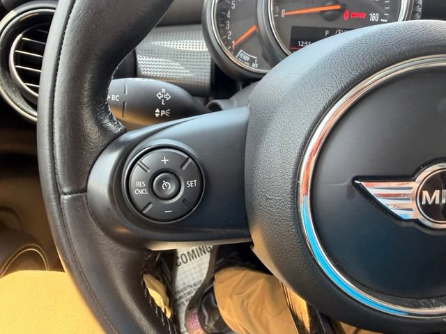 Used 2016 MINI Cooper 4-Door Hardtop FWD image 21