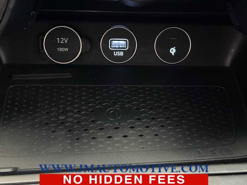 Used 2022 Genesis G70 2.0T w/ Prestige Package image 36