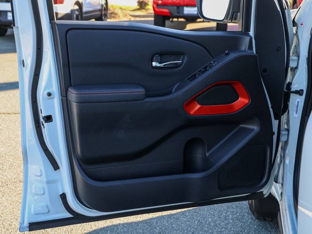 Used 2022 Nissan Frontier Pro-X image 22