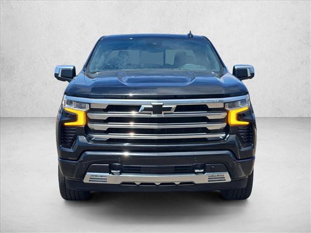 Certified 2024 Chevrolet Silverado 1500 High Country w/ High Country Premium Package AWD/4WD video 3