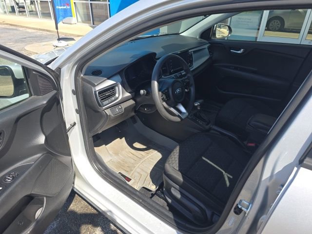 Used 2020 Kia Rio LX image 11