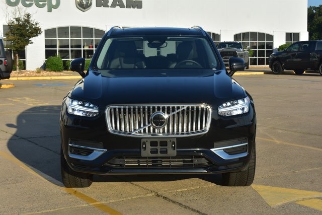 Used 2023 Volvo XC90 T8 Plus AWD/4WD image 2