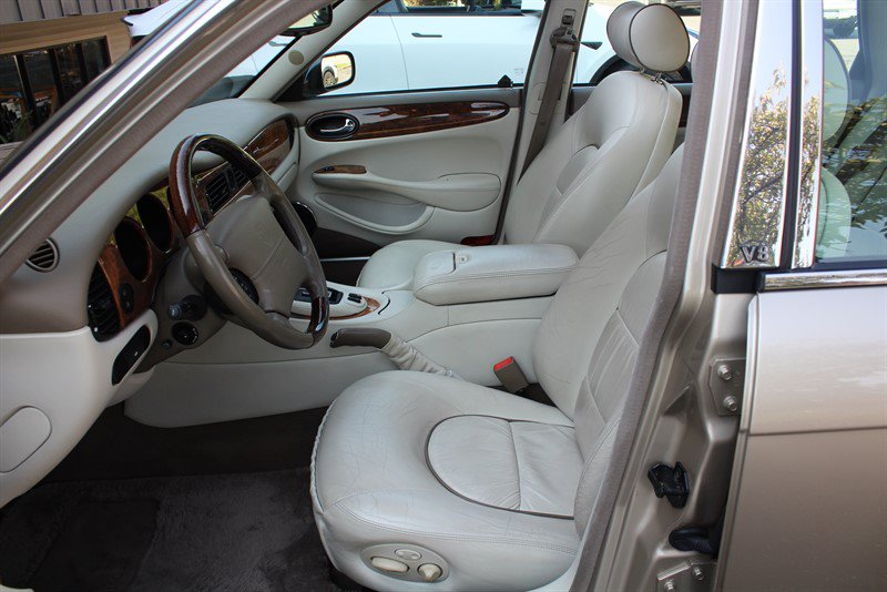 Used 2001 Jaguar XJ RWD image 20