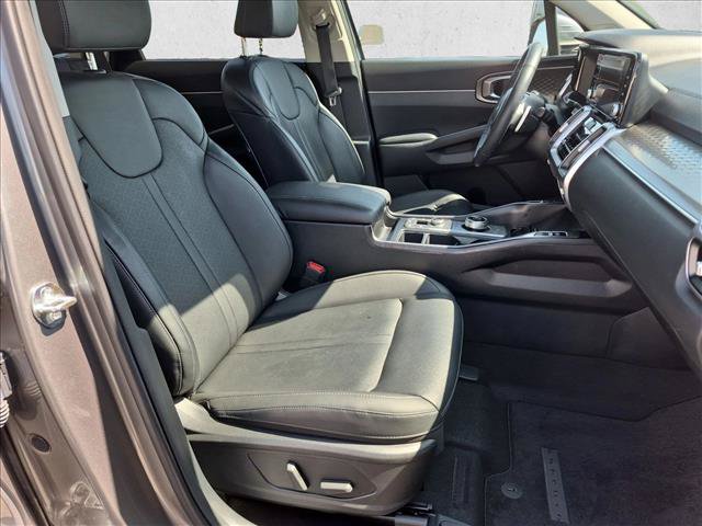 Used 2024 Kia Sorento EX AWD/4WD image 14