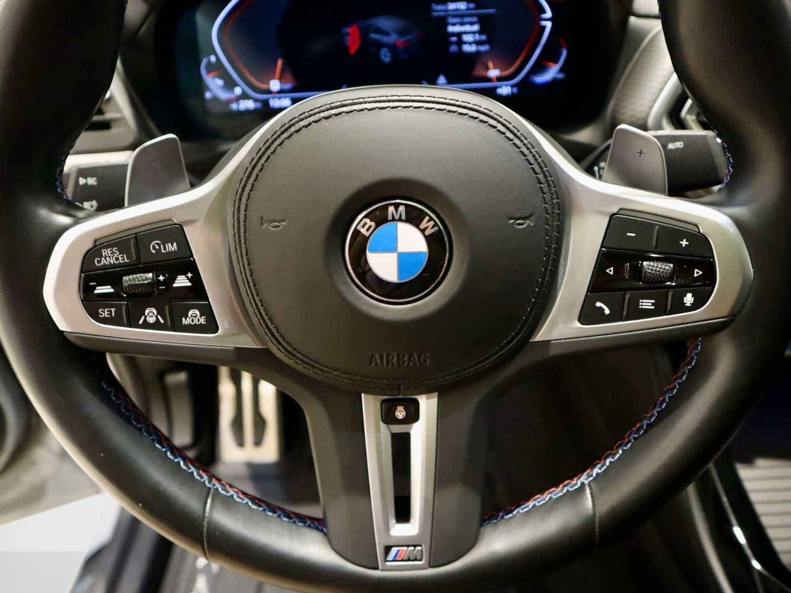 Used 2024 BMW X4 M40i AWD/4WD image 29