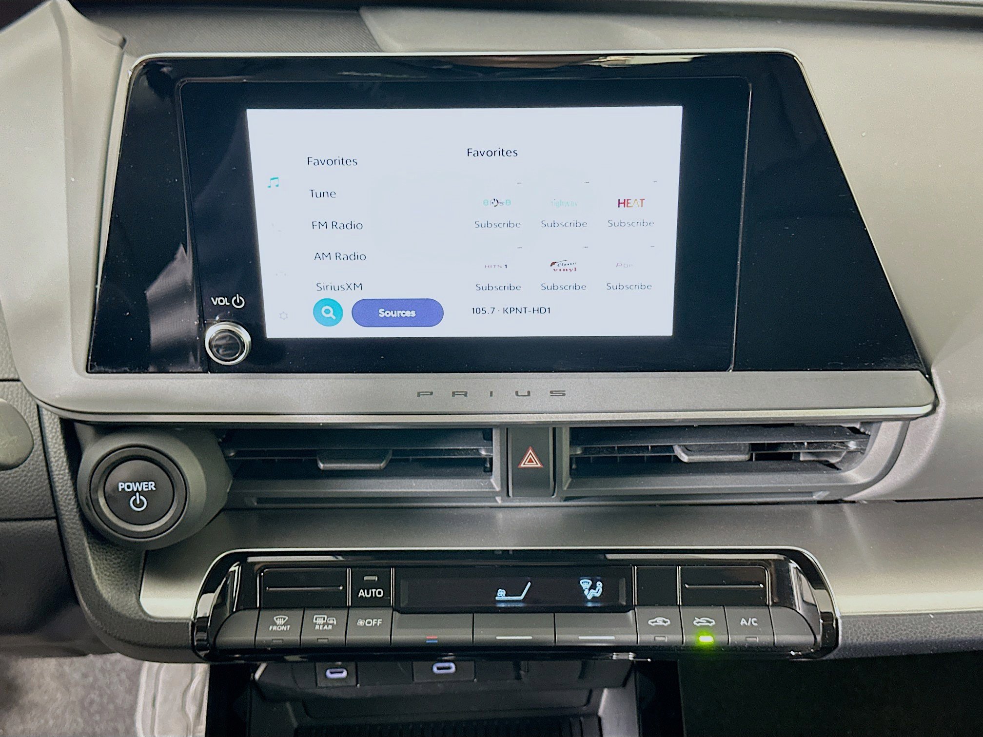 Used 2025 Toyota Prius LE image 23