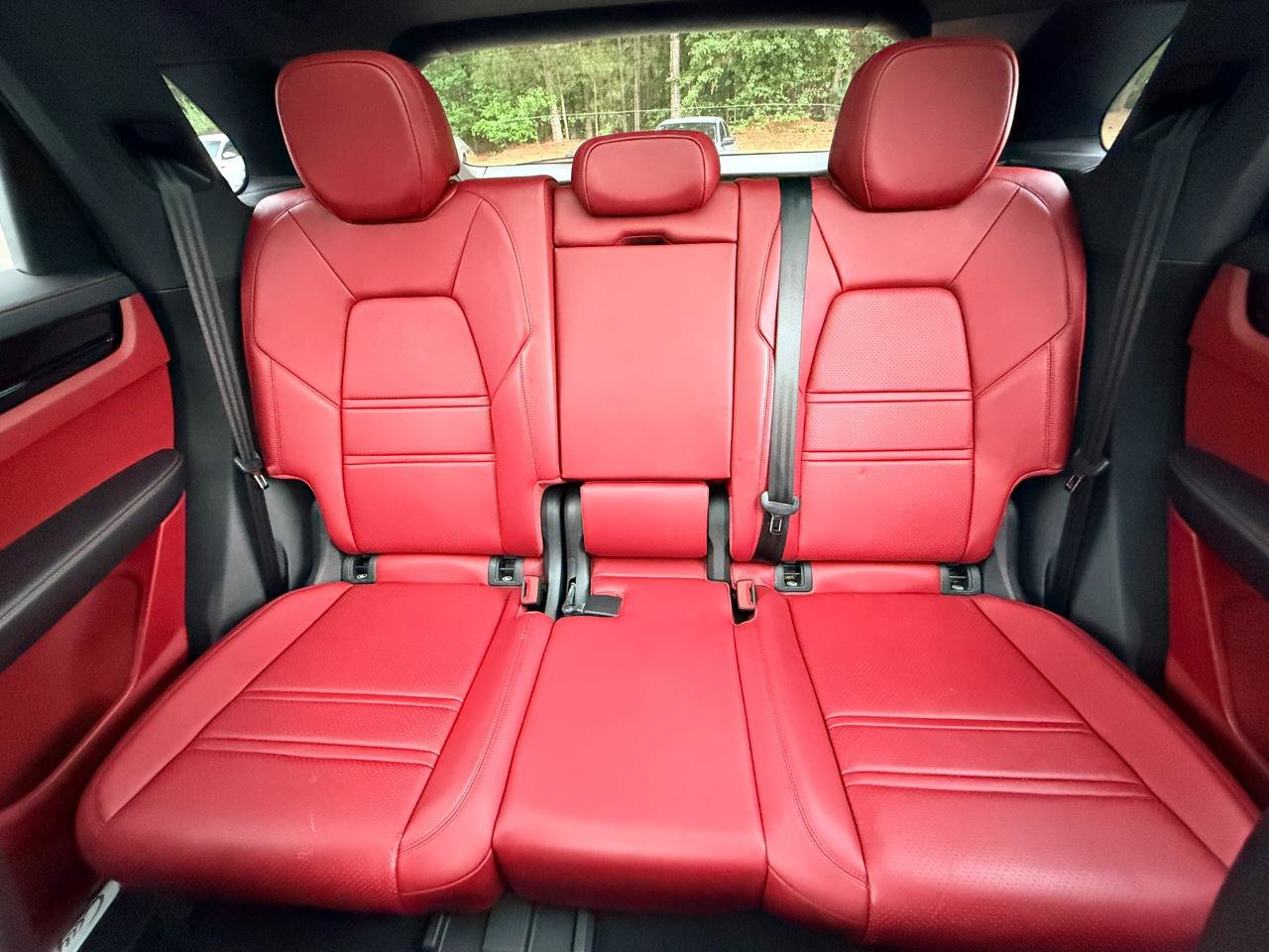 Used 2021 Porsche Cayenne AWD/4WD image 12