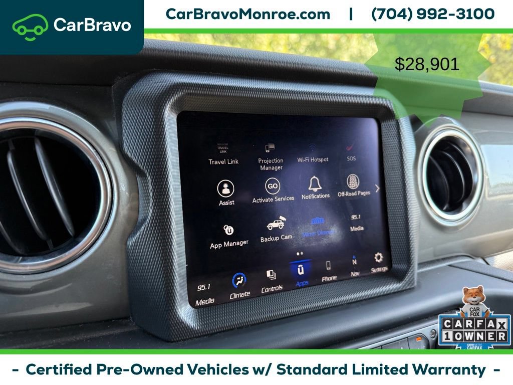 Used 2023 Jeep Wrangler Unlimited Sahara AWD/4WD image 35
