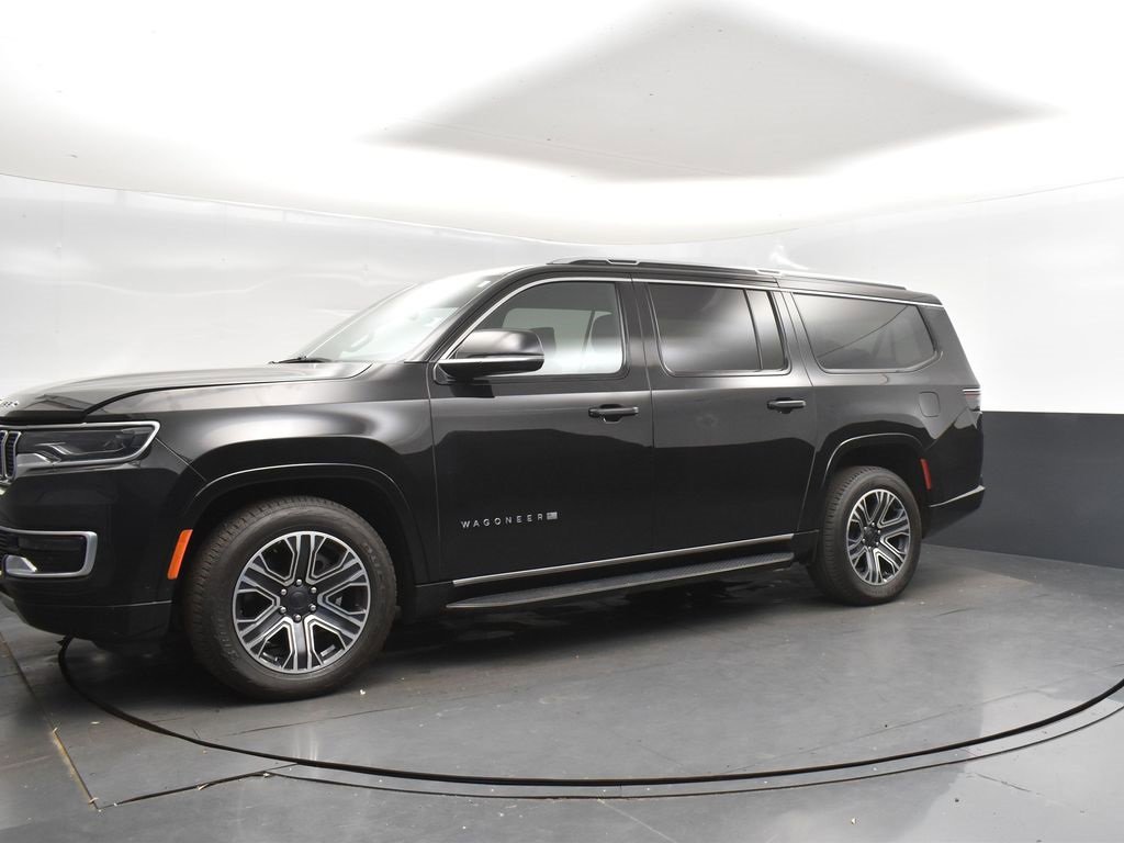 Used 2024 Jeep Wagoneer L Series II w/ Flexible Seating Group image 3