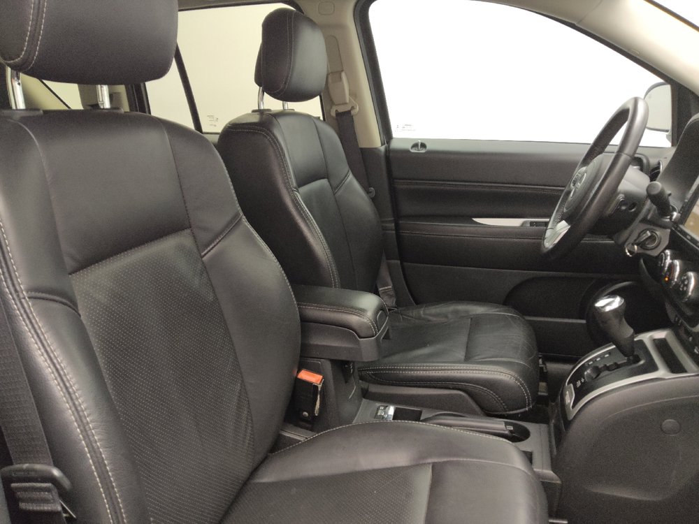 Used 2016 Jeep Compass High Altitude AWD/4WD image 21