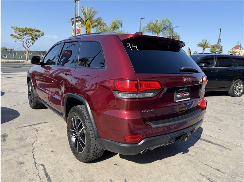 Used 2020 Jeep Grand Cherokee Trailhawk AWD/4WD image 56